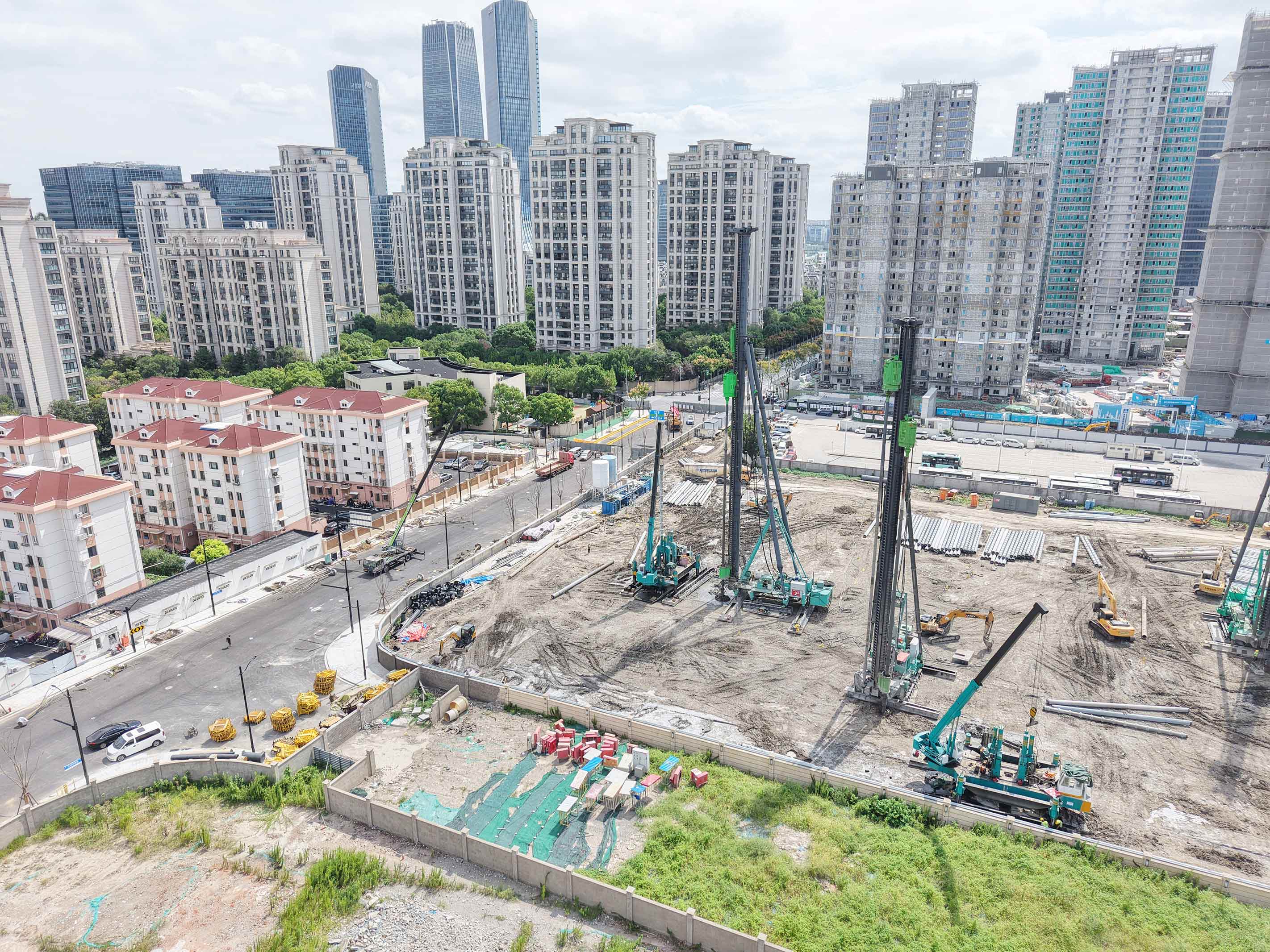 再谱育人新篇，匠心续写未来｜上工机械2台静钻根植桩设备深耕徐汇西岸赋能现代化校园建设